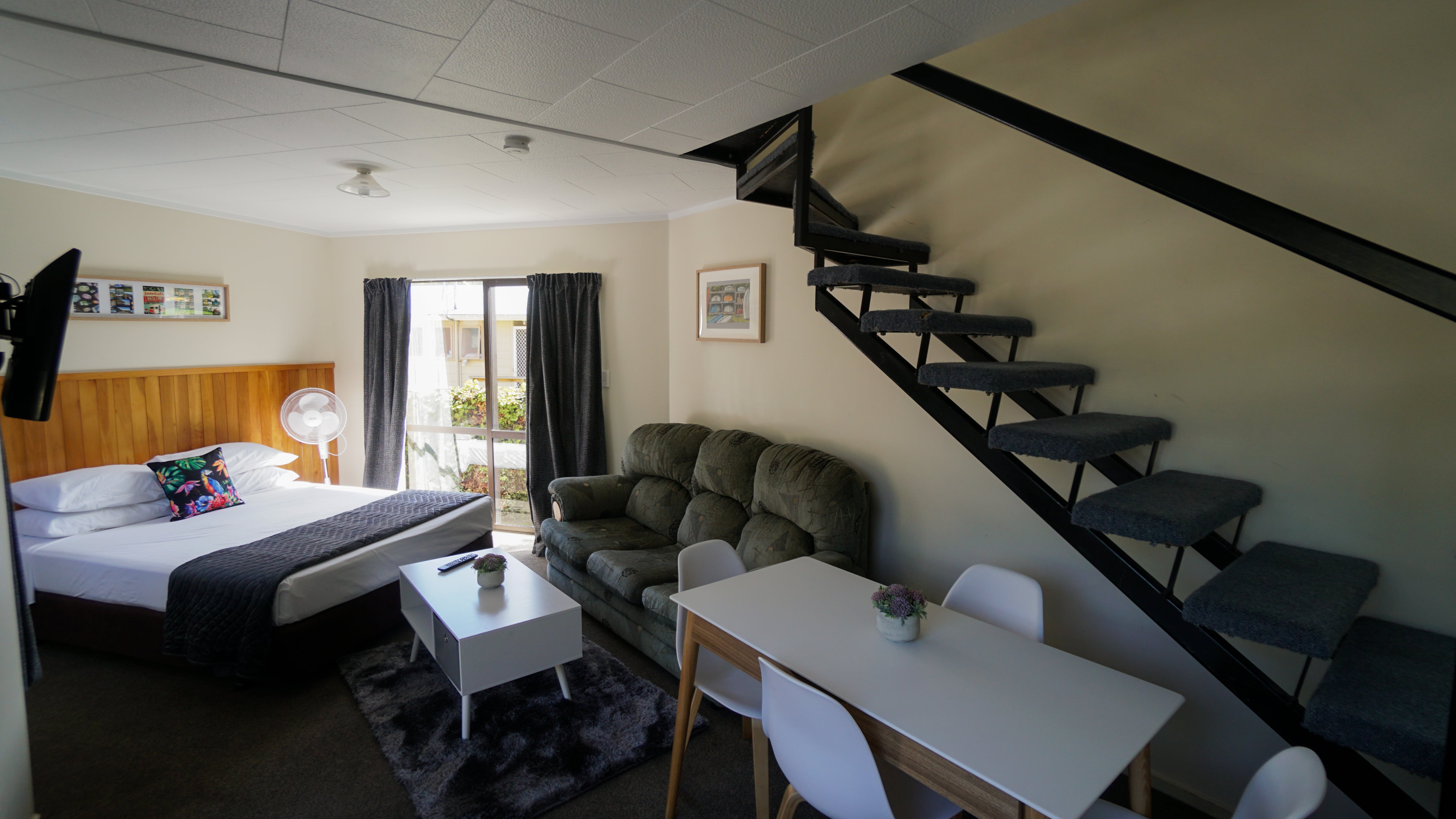 Deluxe Apartment 103